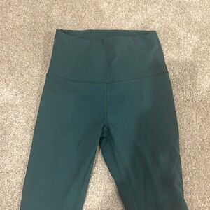 - Lululemon wunder under leggings